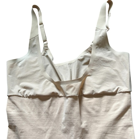 SPANXsculpt OnCoreOpen-Bust Mid-Thigh Bodysuit Nude XL Booty Enhancing Shapewear - Picture 5 of 9